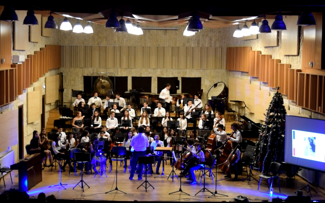 Concert de Crăciun 11_12_2018 Colegiul de Artă ”Carmen Sylva”